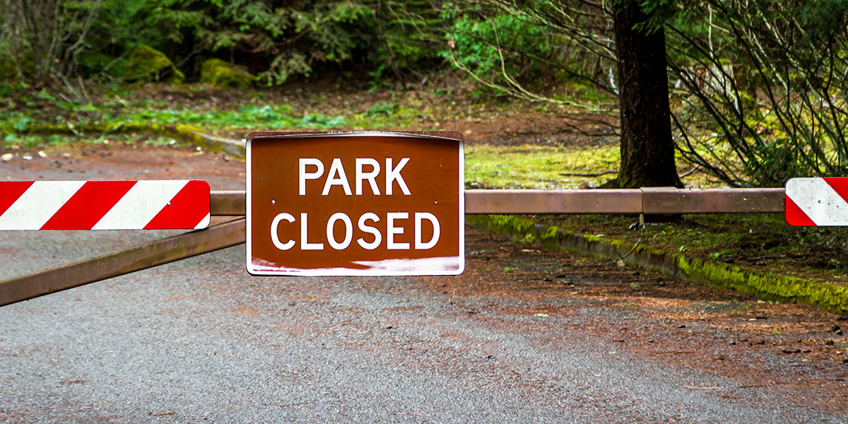 Park closed sign